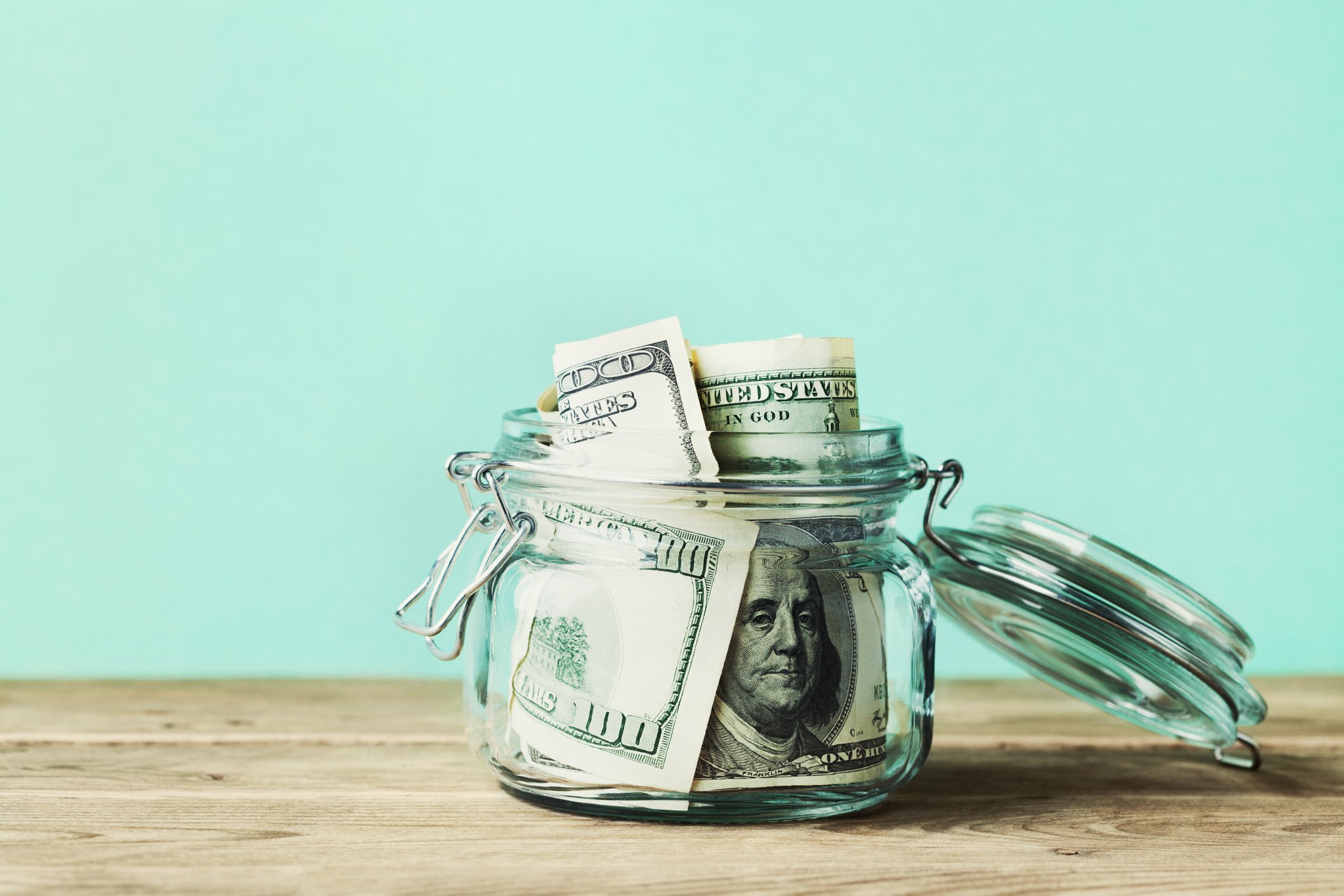 Emergency & Rainy Day Fund: Here's the Importance of Having Them